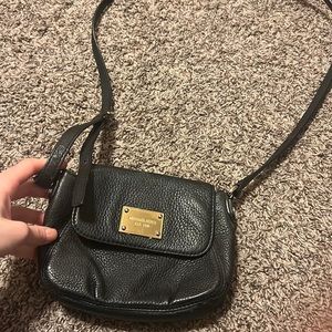 Michael Kors black and gold cross body!